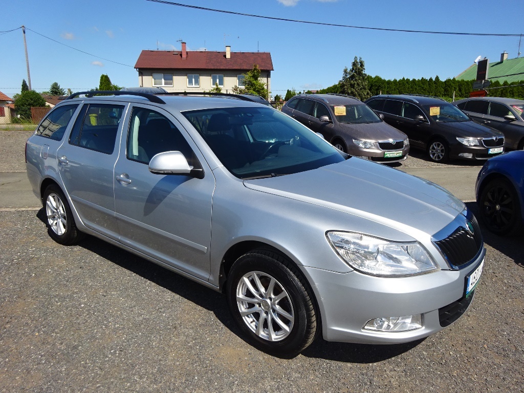 OCTAVIA COMBI II FC Ambition 1,6 TDI 77kW - 2.Maj.-148.340km