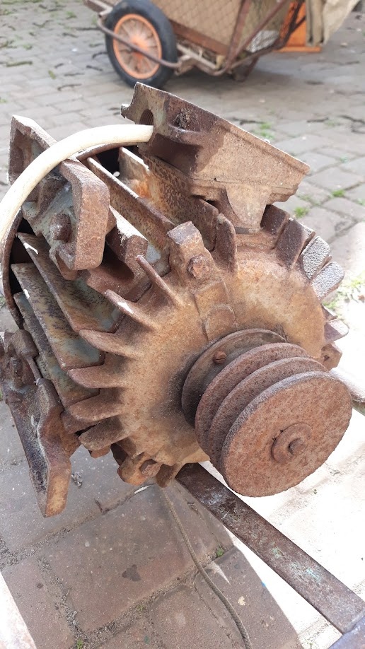 prodám elektromotor 1.1kW 960ot.