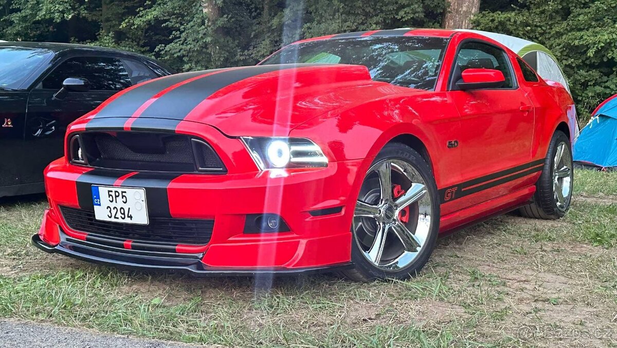 FORD MUSTANG GT 5.0 2013 /Manuál/