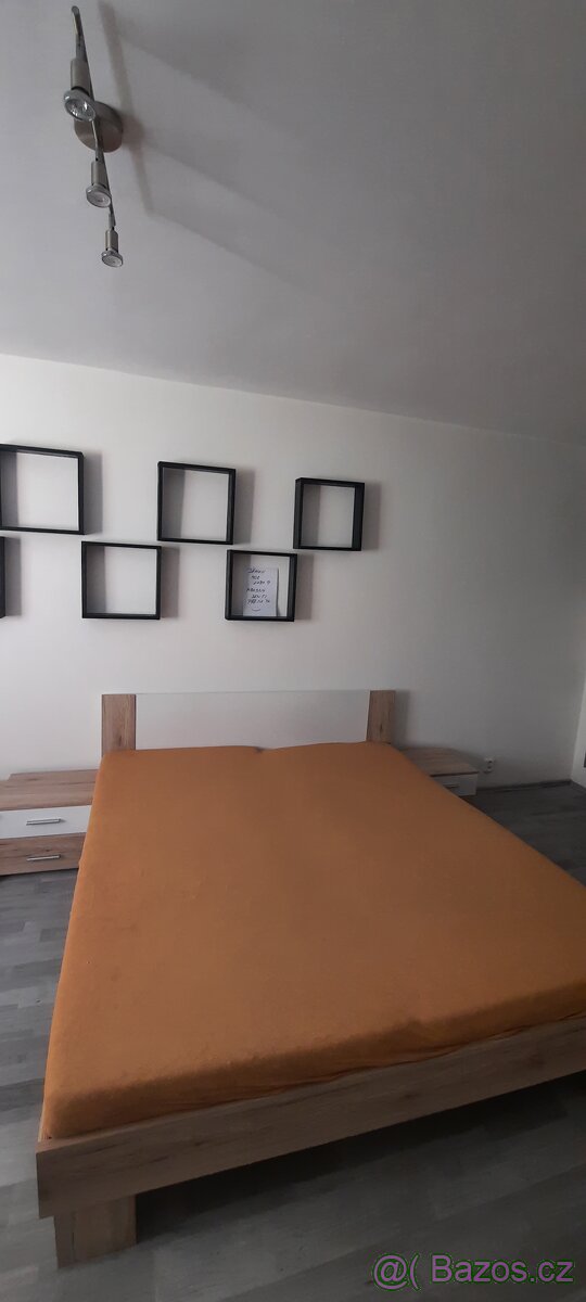 Manželská postel