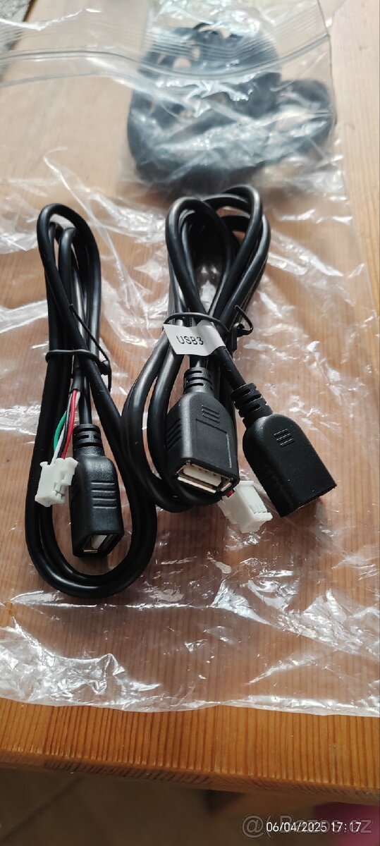 USB kabel autorádia, NOVÝ, 4-pin, 6-pin
