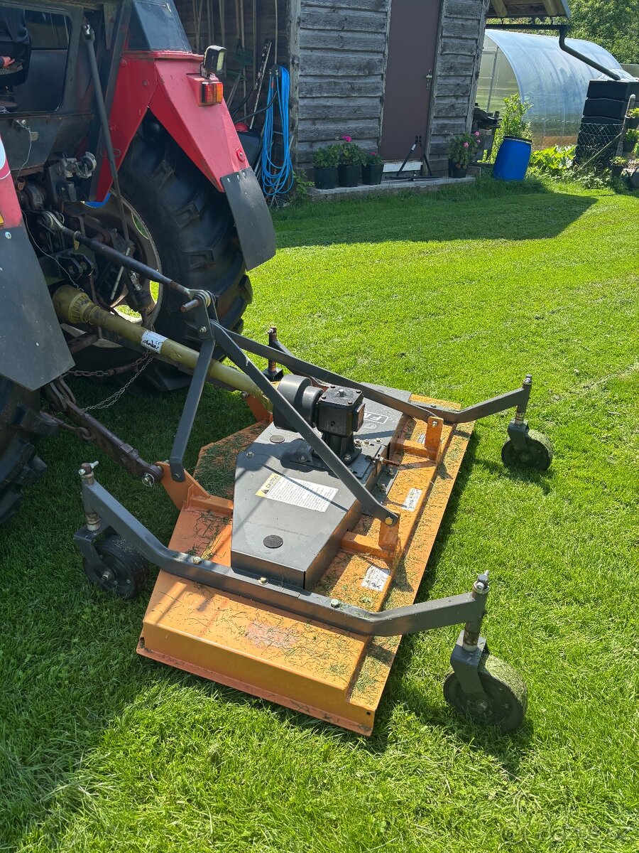 Parková sekačka za traktor