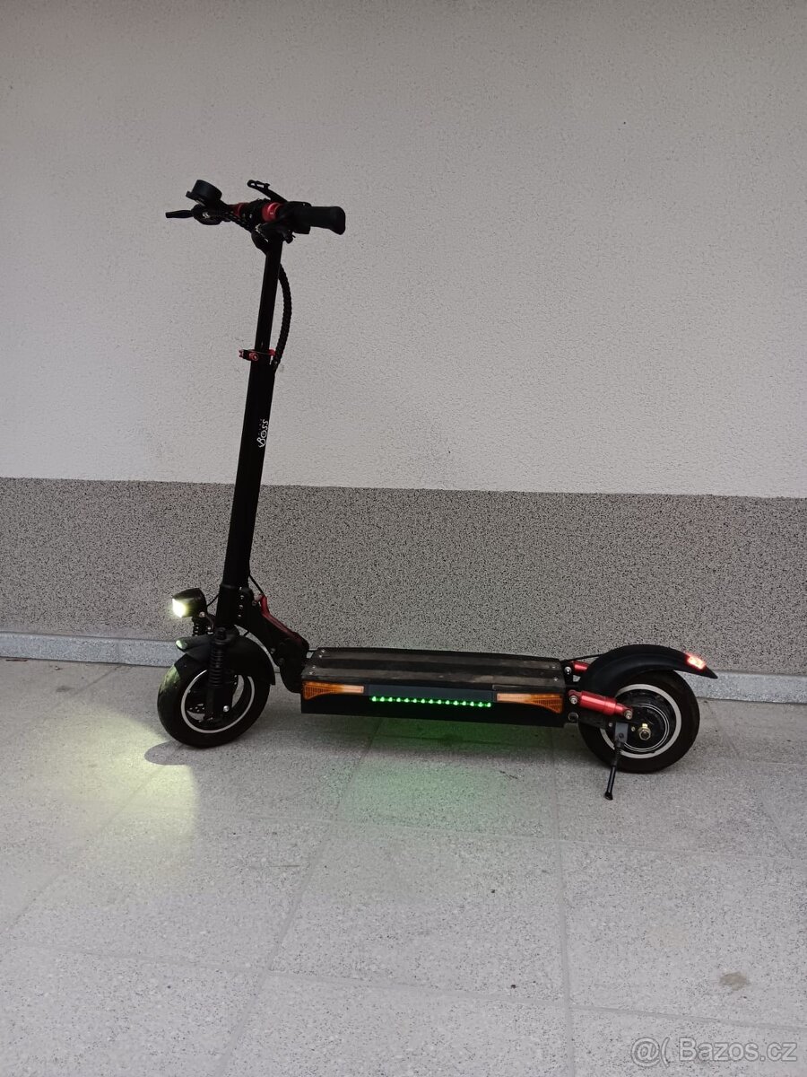 Elektrická koloběžka City Boss GV5, 500 W – výborný stav