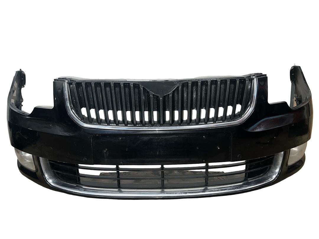 Přední nárazník černá metalíza LF9R Škoda Superb 2 r.v. 2011