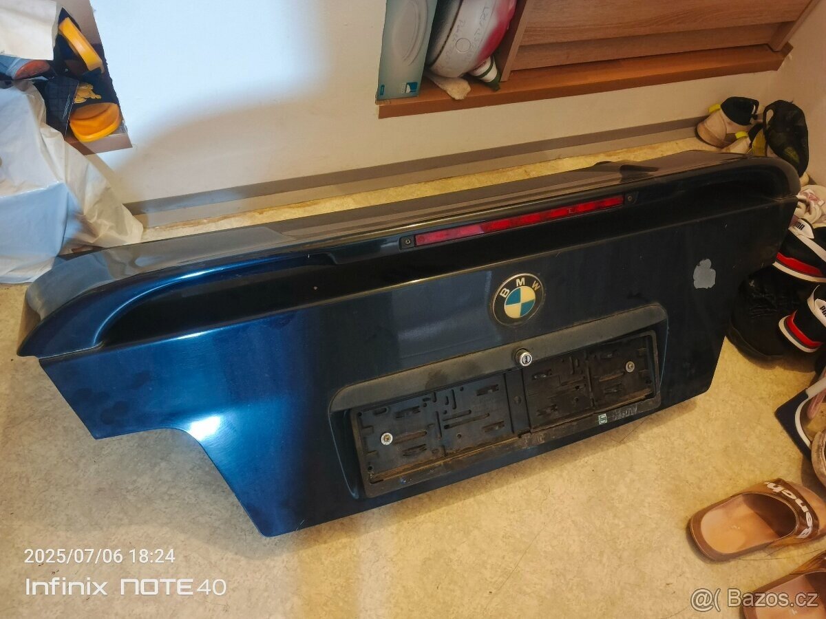 Bmw E36 / víko kufru s křídlem
