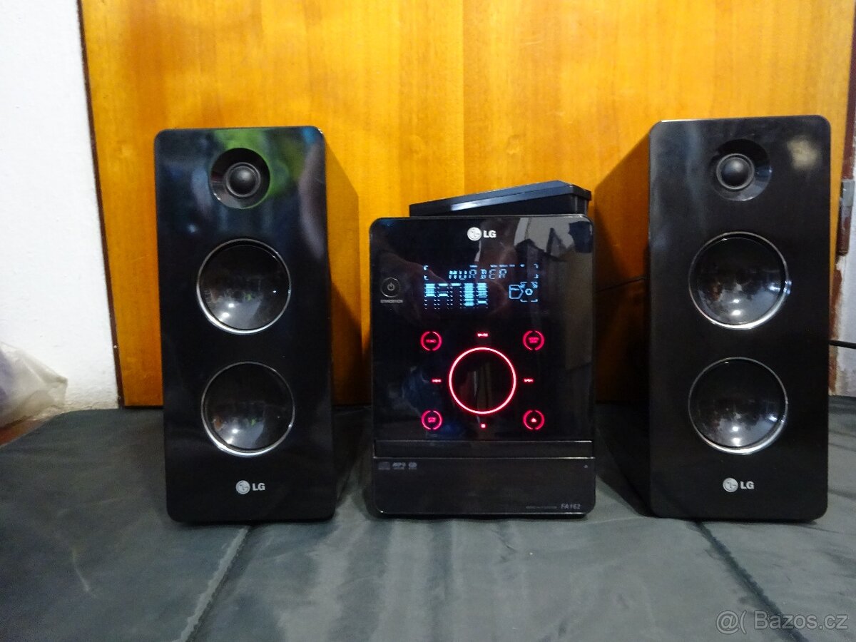 mini věž LG FA162 tuner,CD,USB