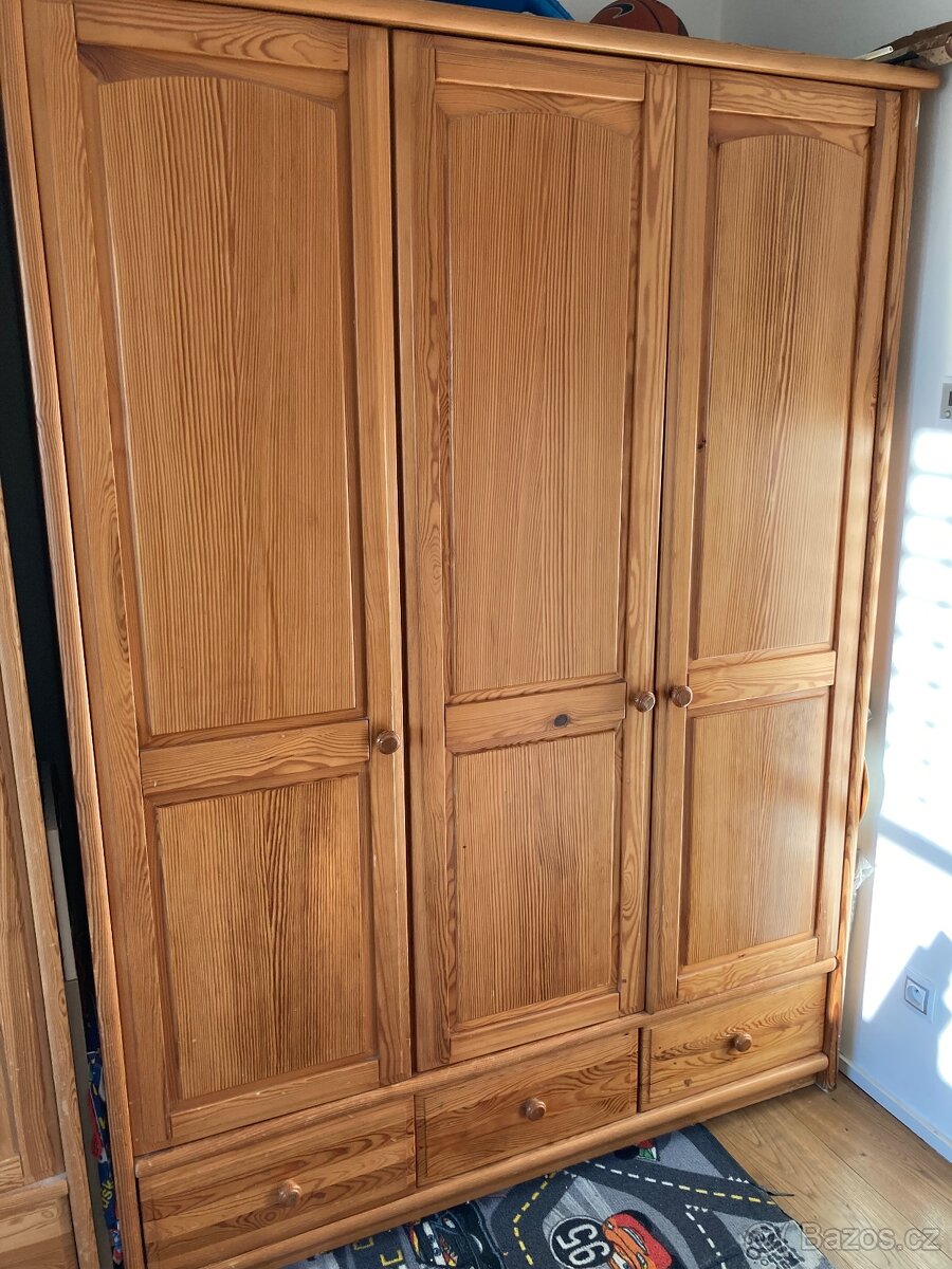 Dětský pokoj nábytek, skříň, borovice