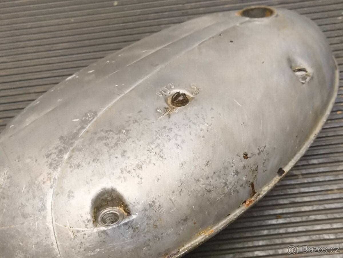 Víko spojky Jawa pérák 250 11 půlbuben 353 kryt motoru