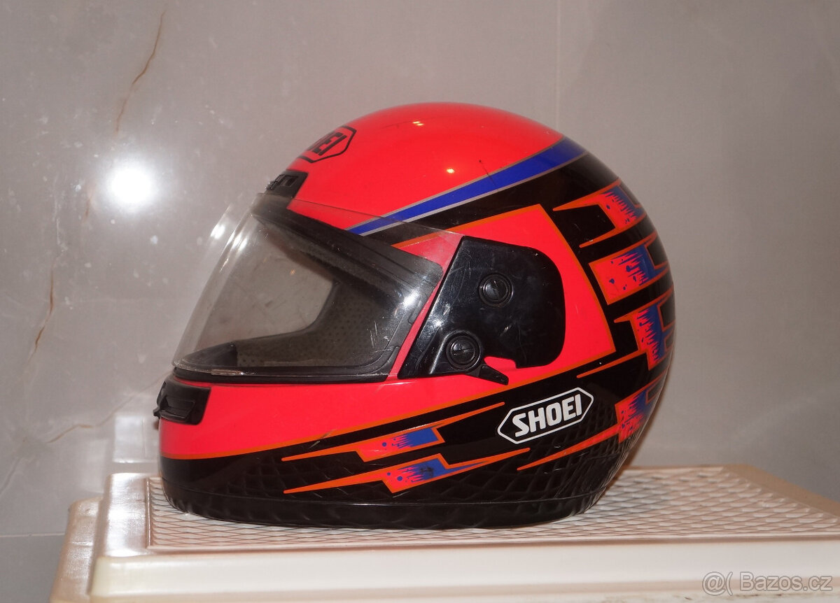 Helma na motorku M motocyklová přilba Shoei vel. M 57-58cm,