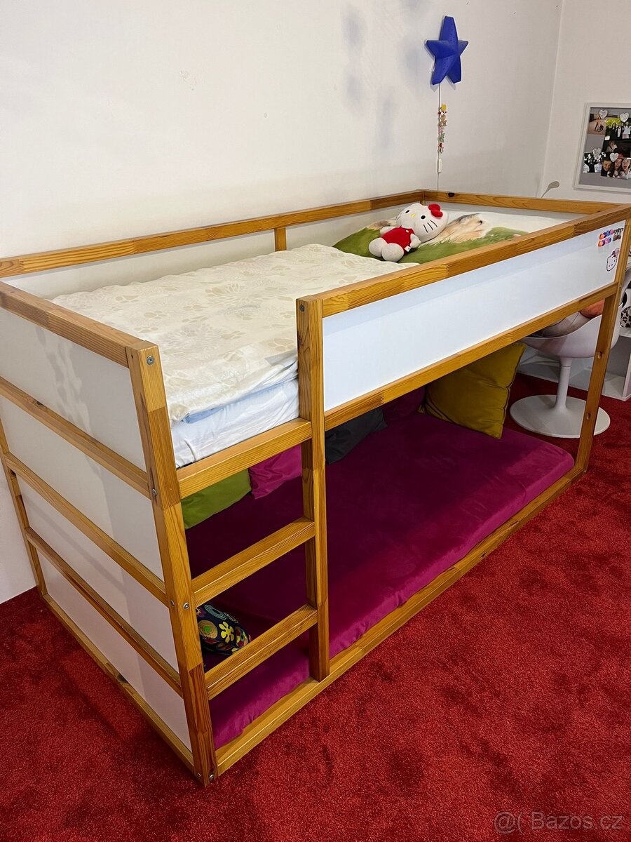 Dětská oboustranná postel Ikea + matrace