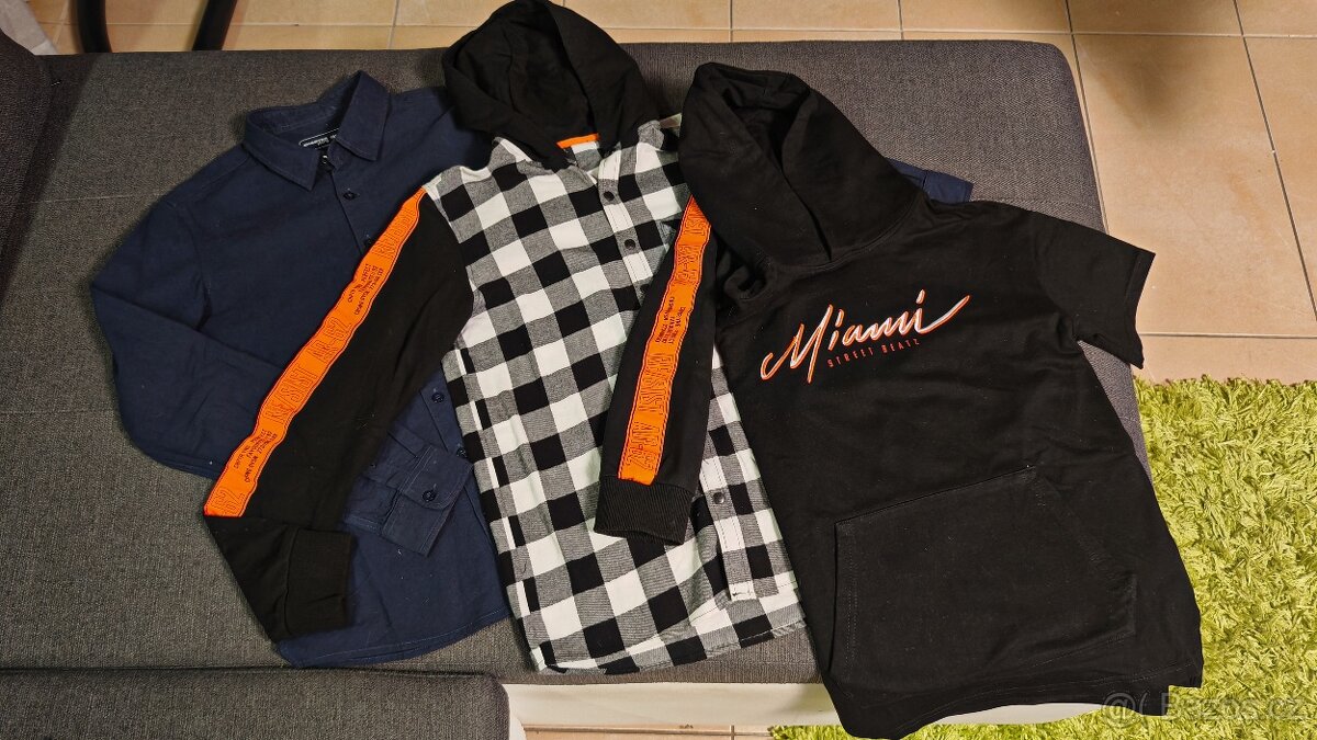 Prodám chlapecké košile a tričko s kapucí vel.158/164