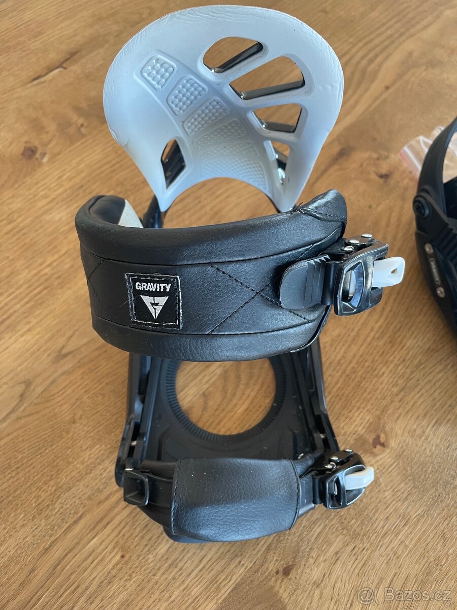 Vázání na snowboard