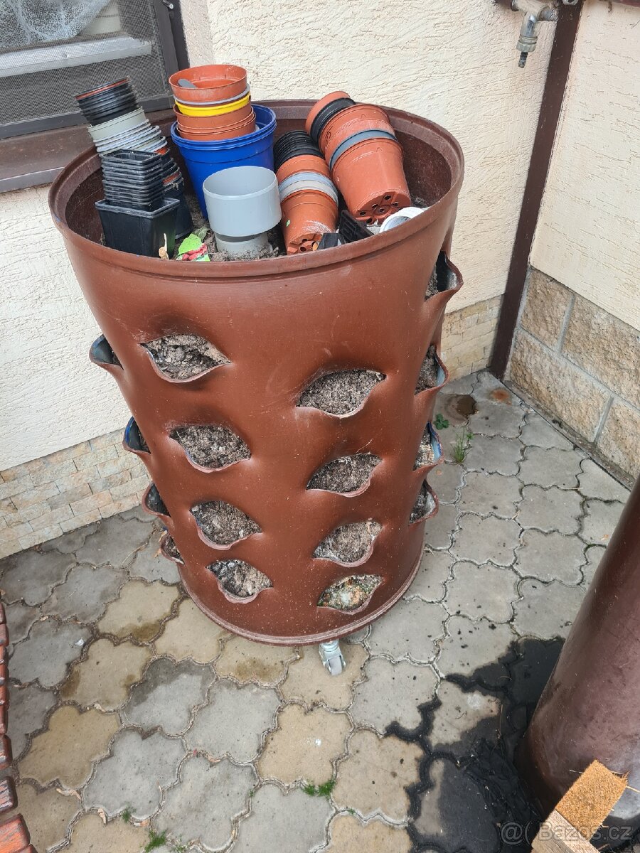 Sazeci sud
