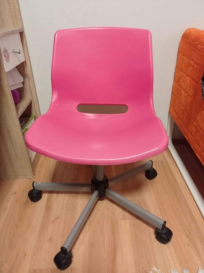 Otočná židle výškově nastavitelná Ikea