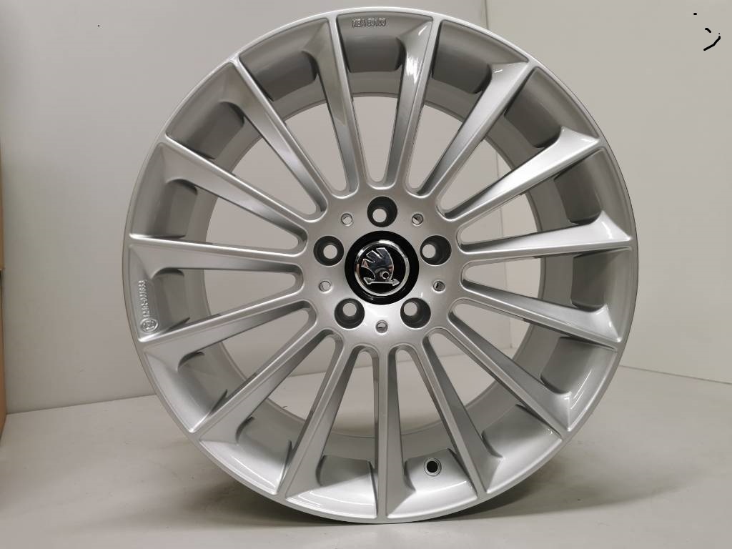 Vw Passat, Škoda Karoq alu kola R19 ET38 5x112