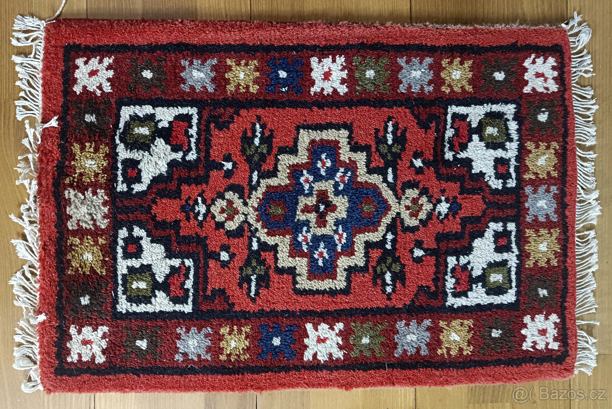 Kusový vlněný perský koberec 60x40cm předložka