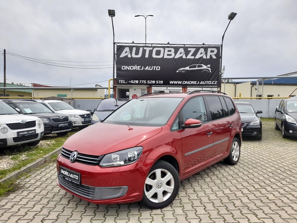 Volkswagen Touran 7 MÍST 1,6TDI 77 KW AC TREND