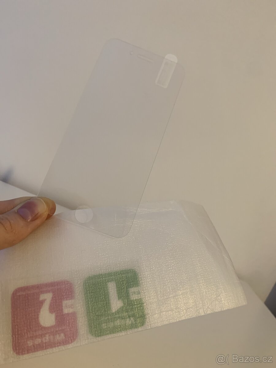 Ochranné sklo na iPhone 7