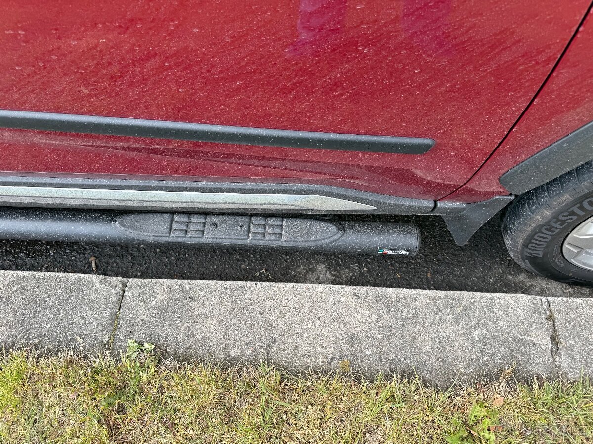 Nášlapy Toyota Rav4 2019-2025