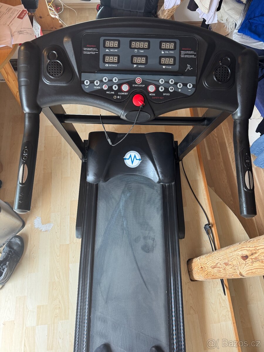Běžecký pás Master F-15