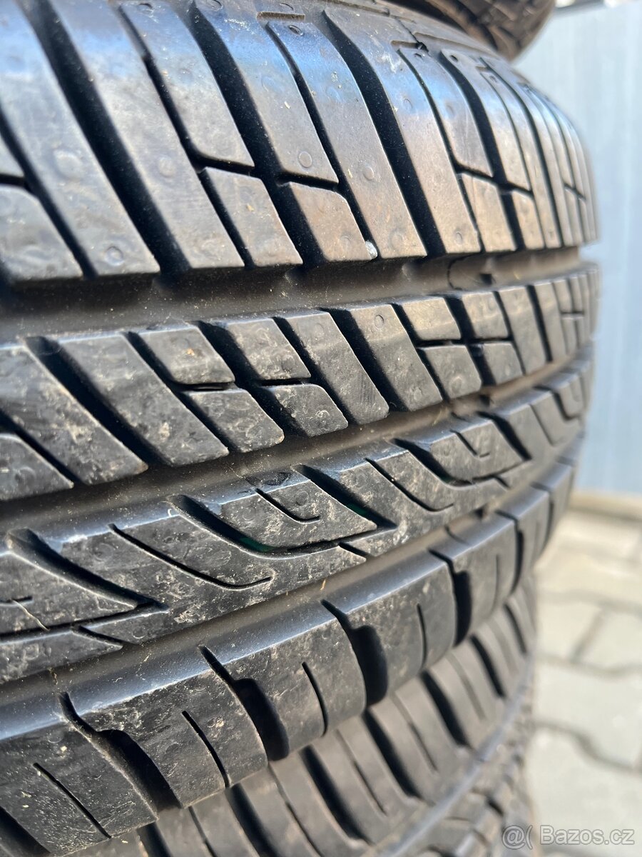 175/65R14 82t