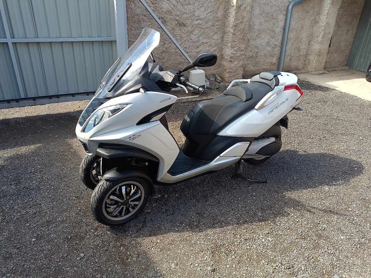 Peugeot metropolis 400 Stačí řidičák skupiny B Kufr, Bílý