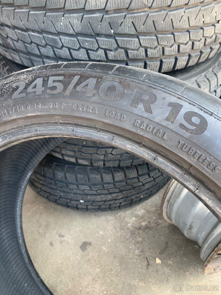 PRODÁM PNEU 245/40R19