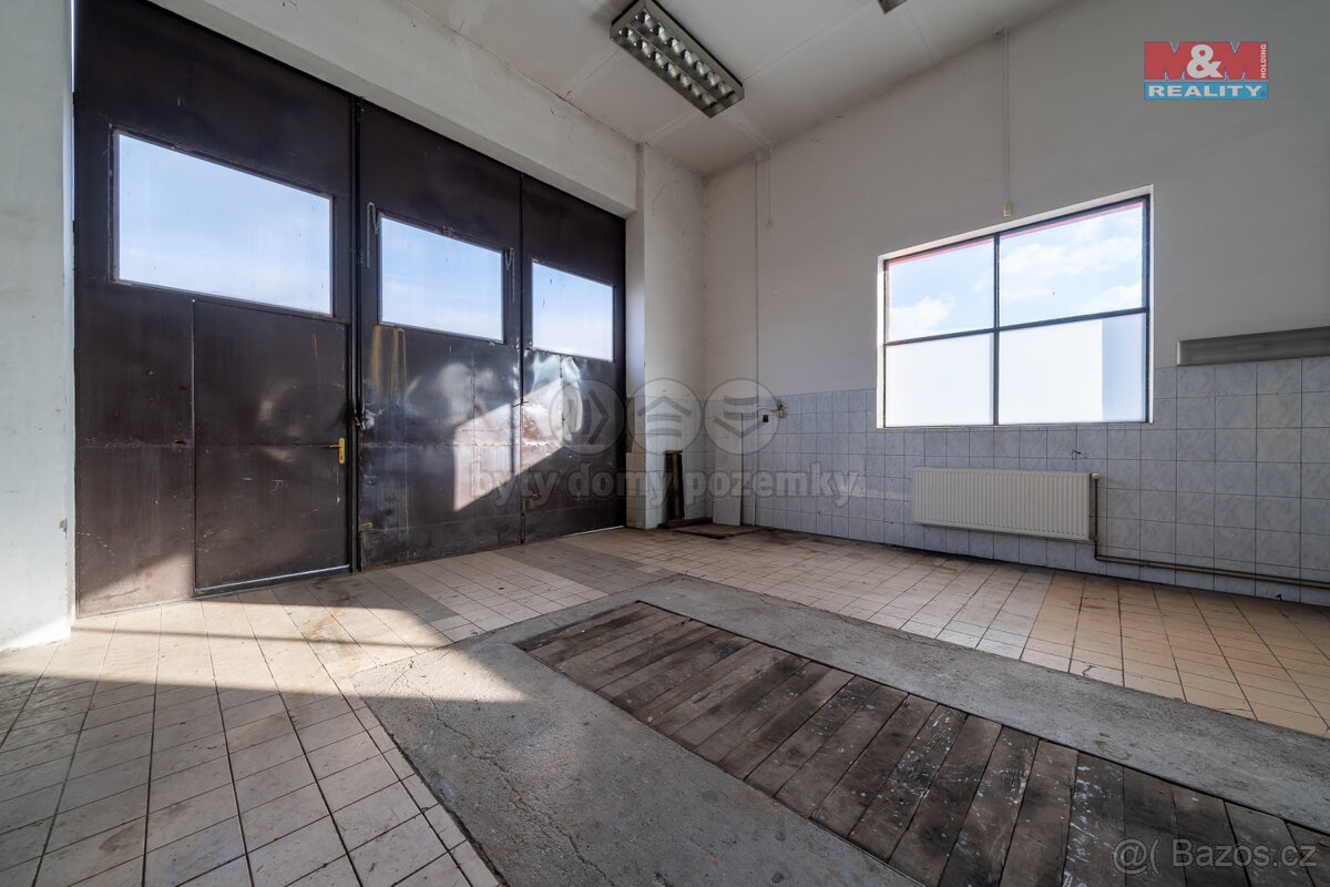 Pronájem výrobní haly, 135 m², Újezd