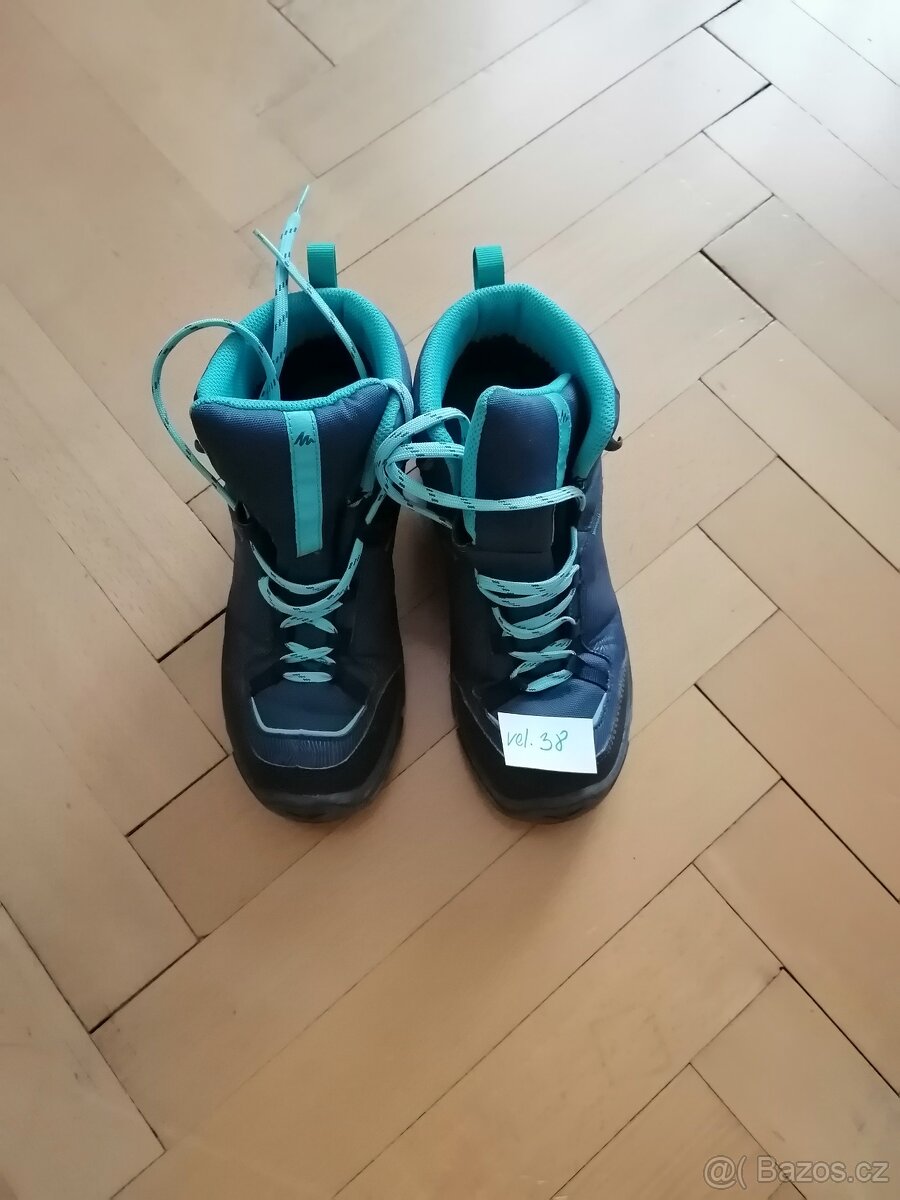 Turistická obuv