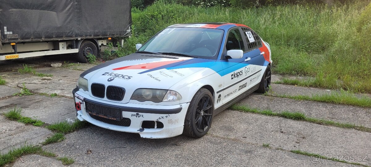 BMW E46 323i
