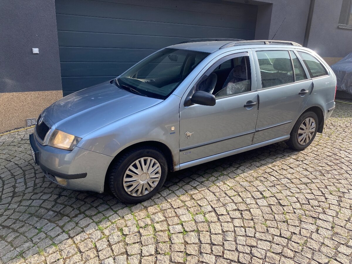 ŠKODA FABIA KOMBI 1,2,1MAJ. VLASTNIL 21 LET,ČR,PĚKNÁ