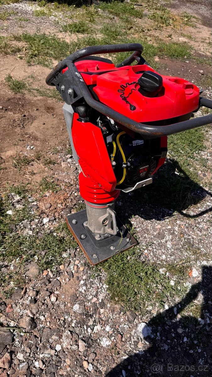 Bomag bt65