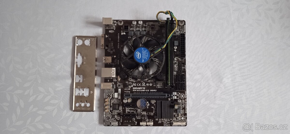 Gigabite -H110M - S2 8GB DDR3