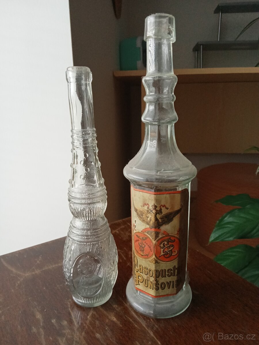 Staré sodovkové láhve