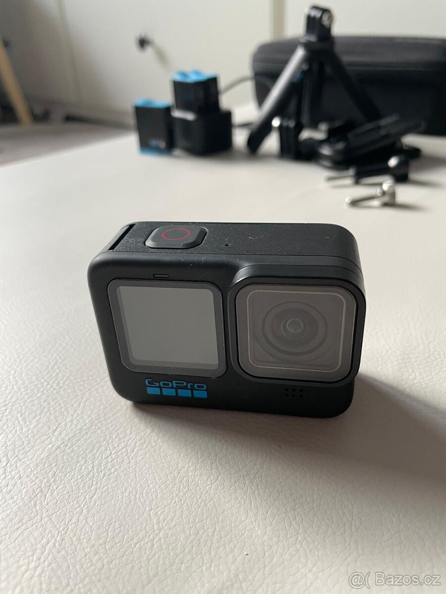 GoPro Hero 10 black + mnoho příslušenství