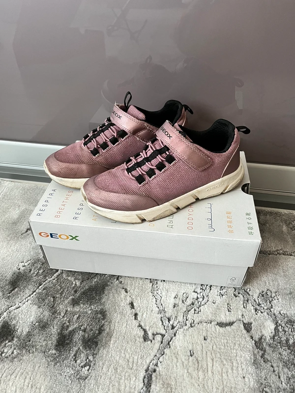 Geox sneakers divci vel.36