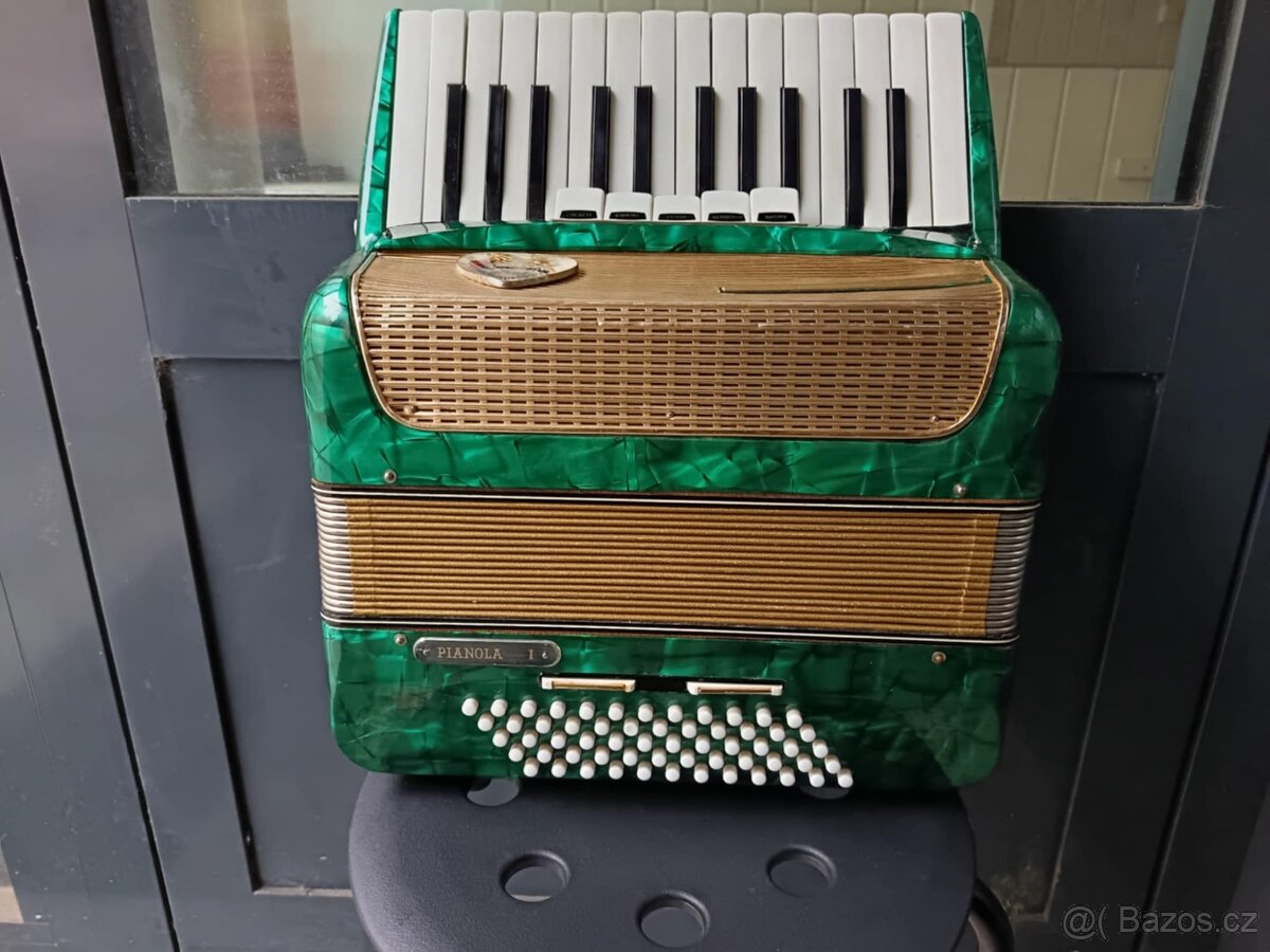 Acordeon Pianola I. 60 basů