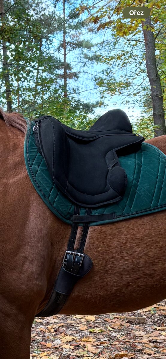 ORX Barnet, černé bezkostrove sedlo TOP kvality