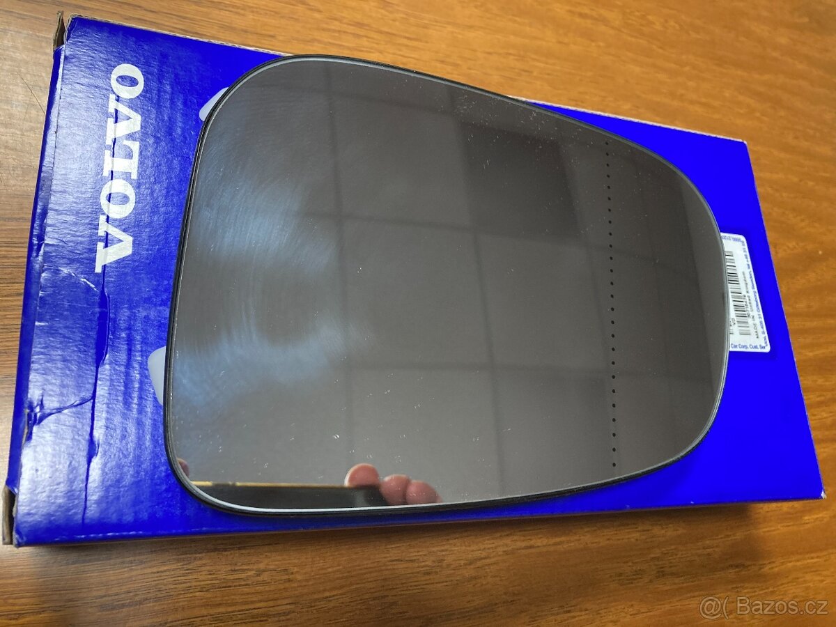 Zpětné zrcátko levé přední na VOLVO C30
