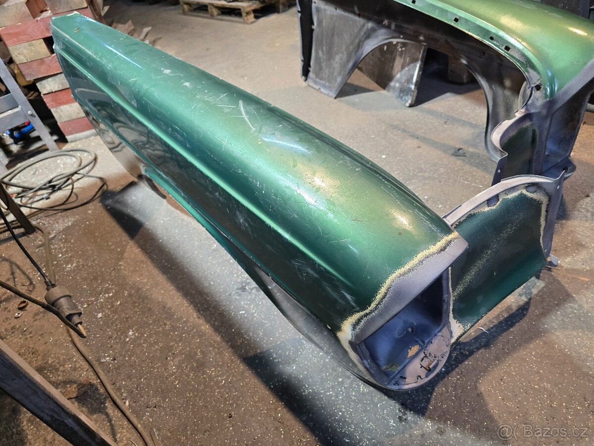 MERCEDES W108 W109 PŘEDNÍ BLATNÍKY PRAVÝ LEVÝ