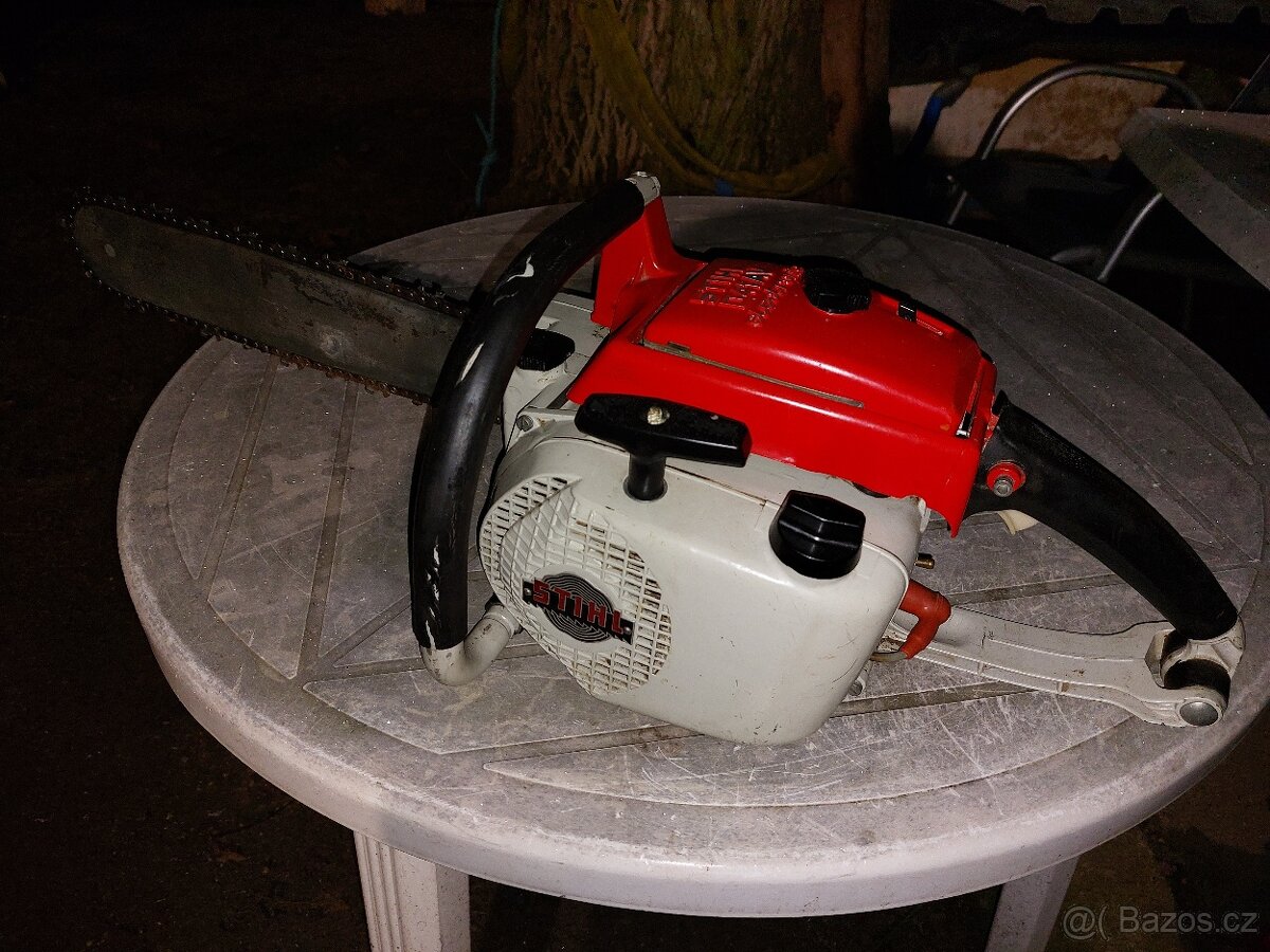 Stará motorová pila Stihl 041AV... TOP STAV