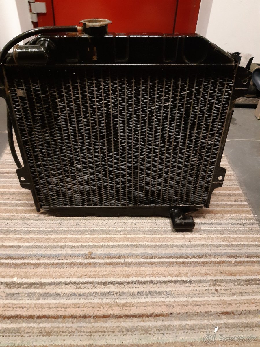 Prodám originál chladič motoru Ford Taunus, Capri, Escort