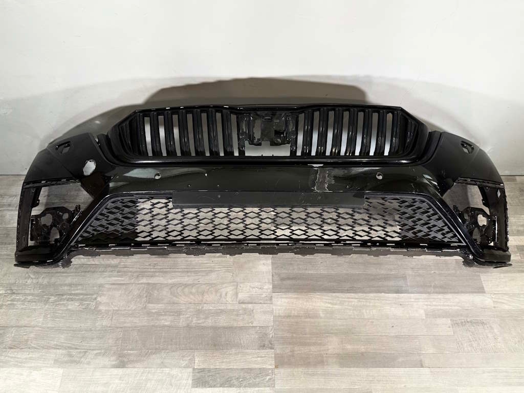 ŠKODA OCTAVIA 4 19-23 nárazník RS OST + 6xPDC 5E3807217F