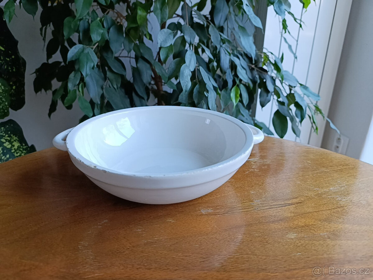 Mísa s uchy Ditmar Urbach