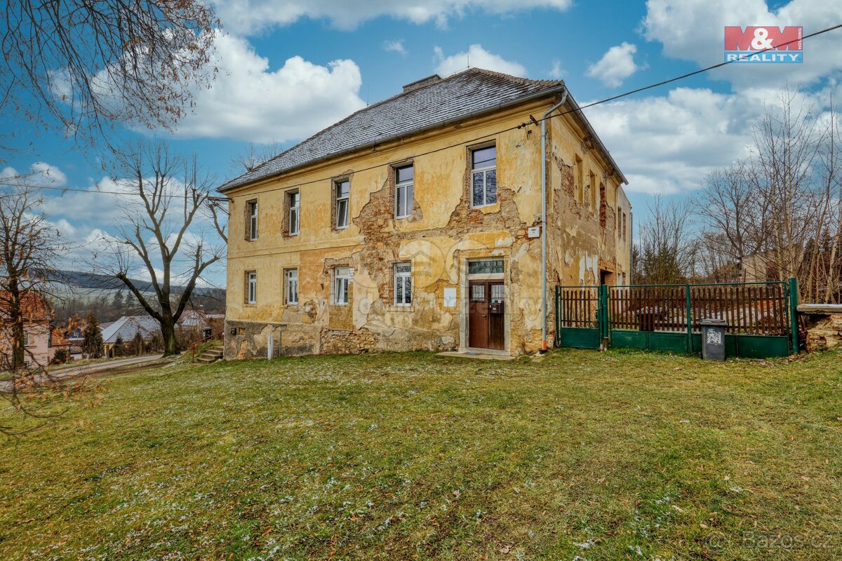 Prodej nájemního domu, 300 m², Hradec