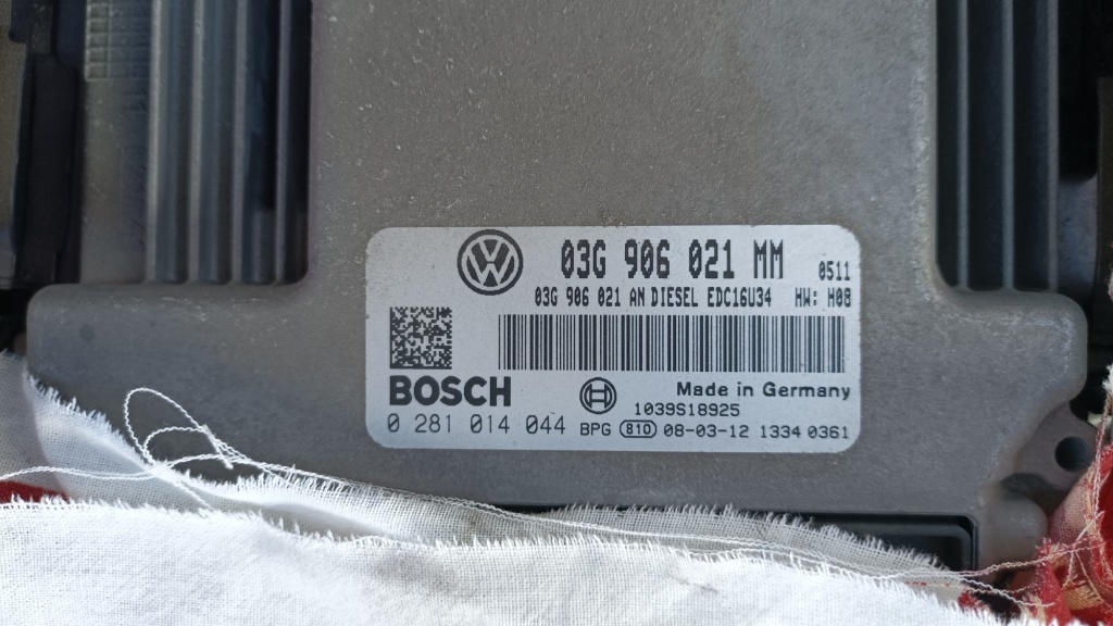 Řidiči jednotka motoru 03G906021MM