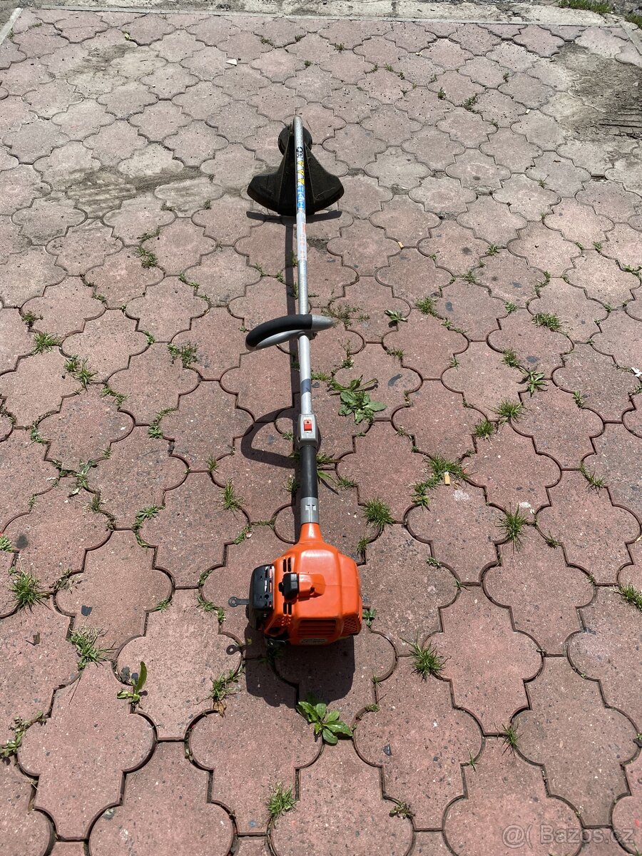 Sekačka, křovinořez , kosa,vyžínač Dolmar LT 250