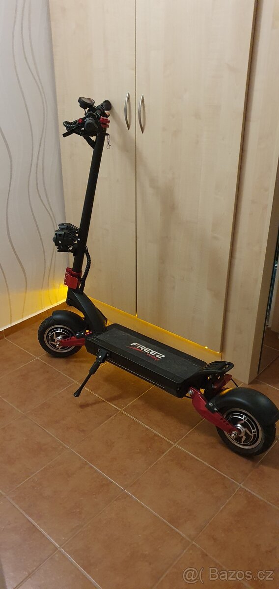 Elektrická koloběžka 3200wat X tron x10