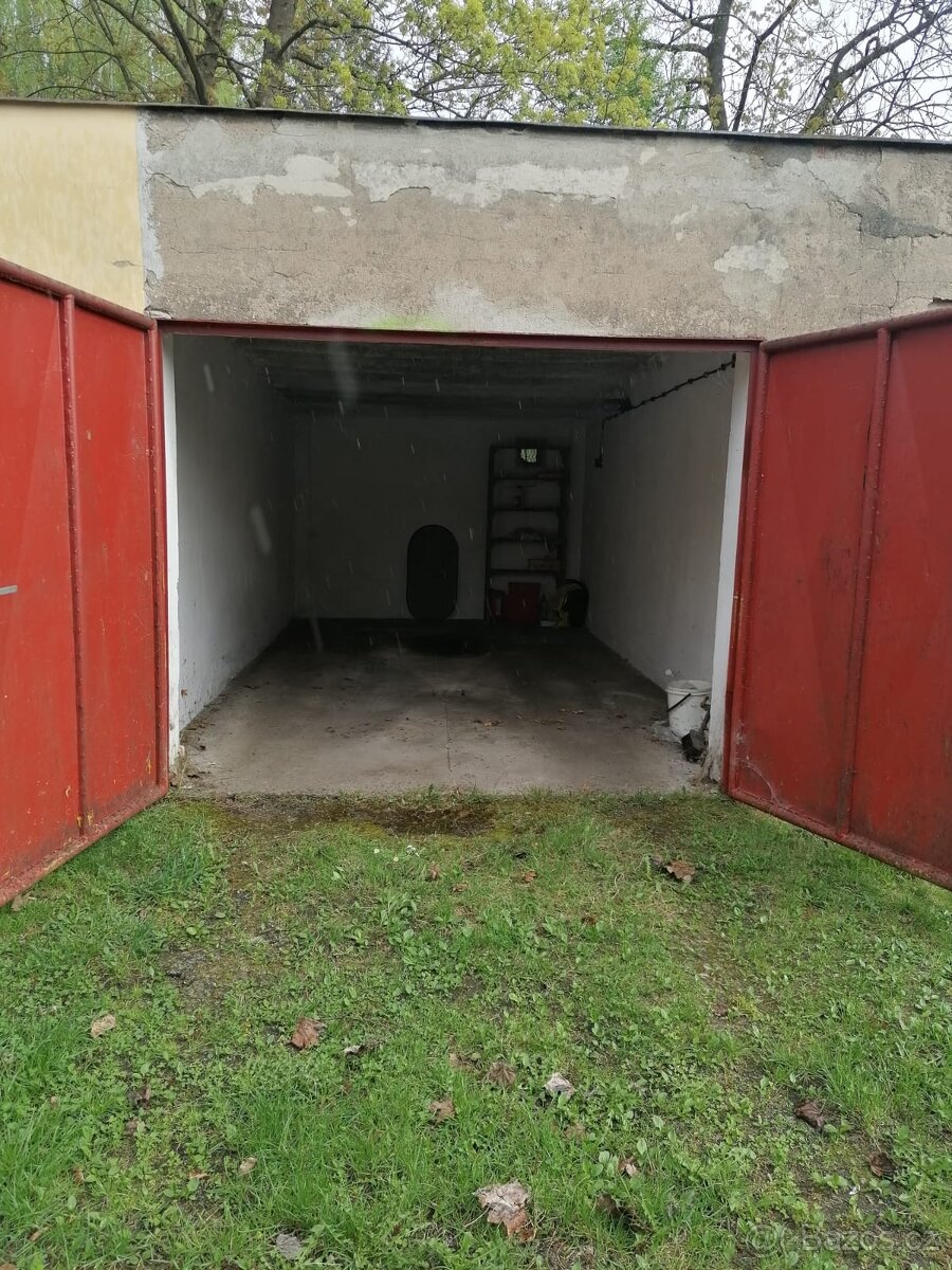 Pronájem garáže - Nový Bor