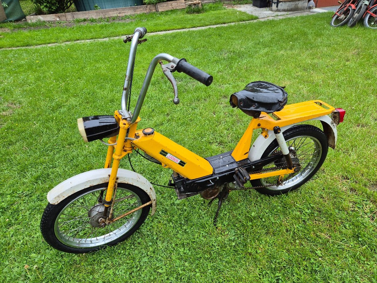 Babetta 207 původní lak, s kartičkou, žlutá č.13